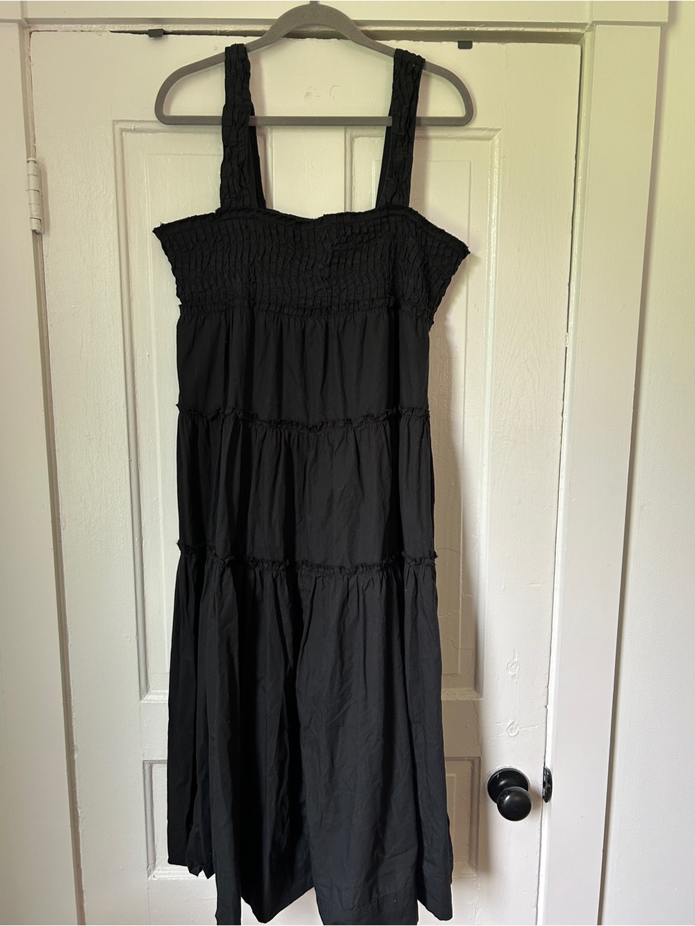 The Helena Square-Neck Tiered Midi Dress: Smocked Edition Black sz M - Picture 4 of 7